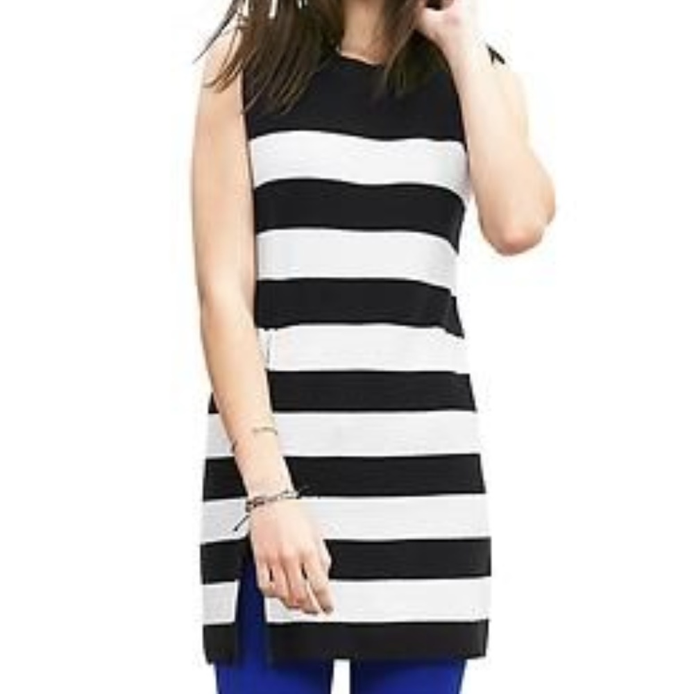 Banana Republic | sleeveless sweater w zipper sz M